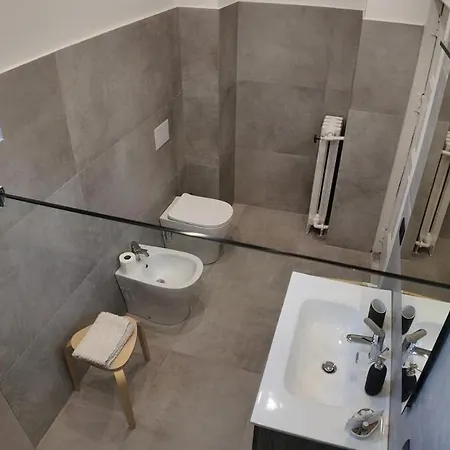 Casa Manu Nuovo In Centro Storico アパート
