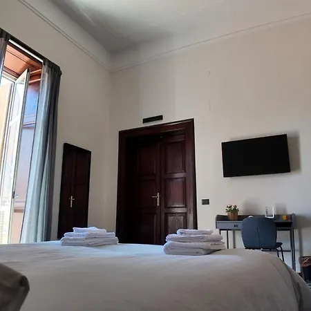Casa Manu Nuovo In Centro Storico * ベネヴェント